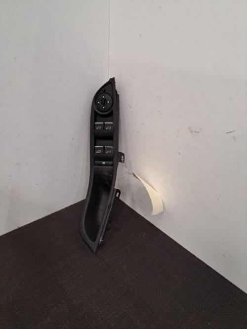 Image Interrupteur de leve vitre avant gauche - FORD FOCUS 3