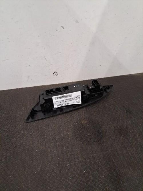 Image Interrupteur de leve vitre avant gauche - NISSAN PULSAR