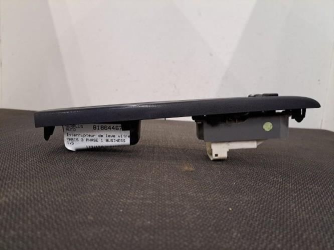 Image Interrupteur de leve vitre avant gauche - TOYOTA YARIS 3