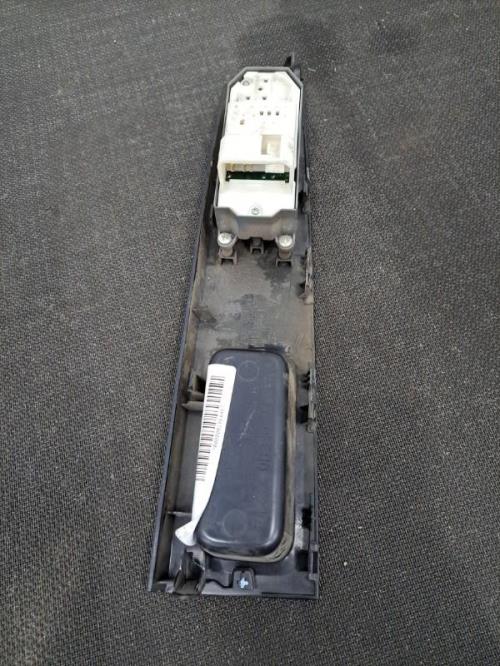 Image Interrupteur de leve vitre avant gauche - TOYOTA YARIS 3