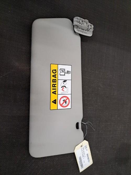 Image Pare soleil droit - RENAULT CLIO 4