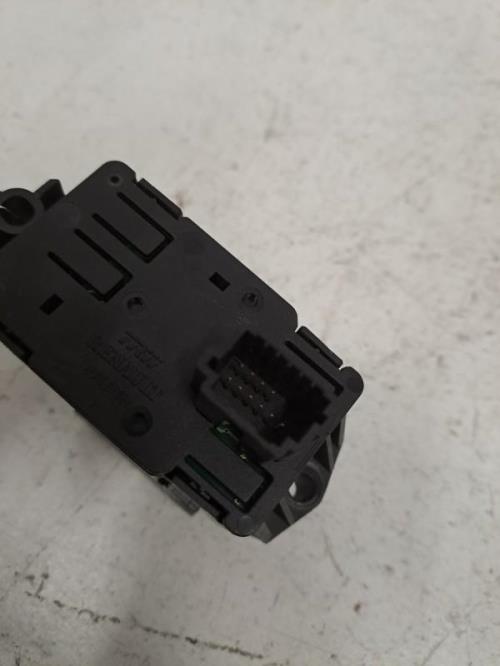 Image Poignee electrique frein a main - RENAULT SCENIC 3