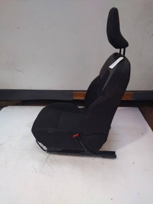 Image Siege avant droit - RENAULT CLIO 5