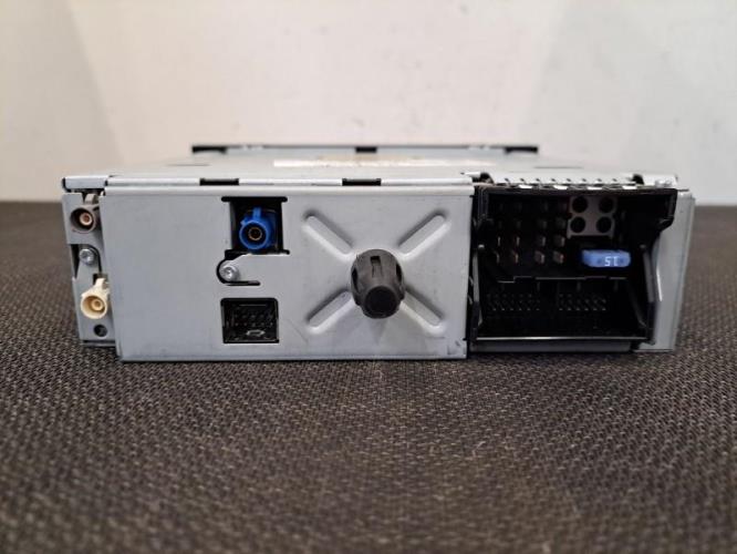 Image Autoradio d'origine - PEUGEOT 5008 1