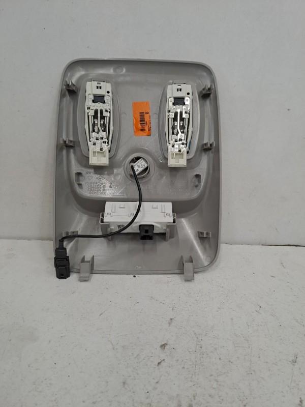 Eclairage de plafonnier RENAULT CLIO 4 PHASE 2 Essence - 1