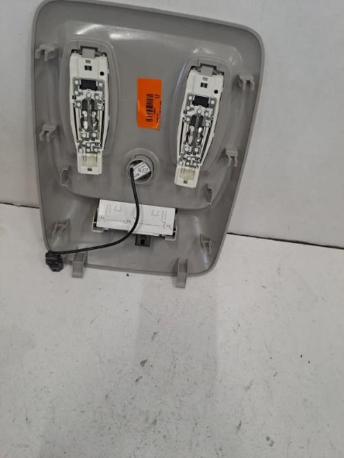 Image Eclairage de plafonnier - RENAULT CLIO 4