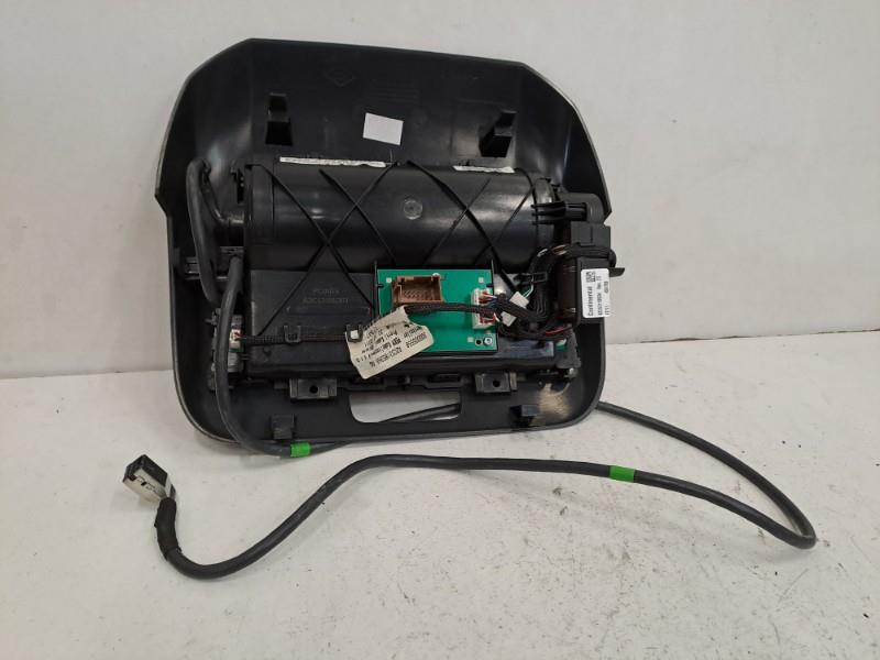 Ecran GPS PEUGEOT 5008 1 PHASE 1 Diesel - 1