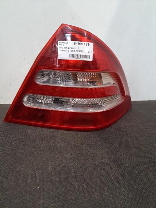 Image Feu arriere principal droit (feux) - MERCEDES CLASSE C 203