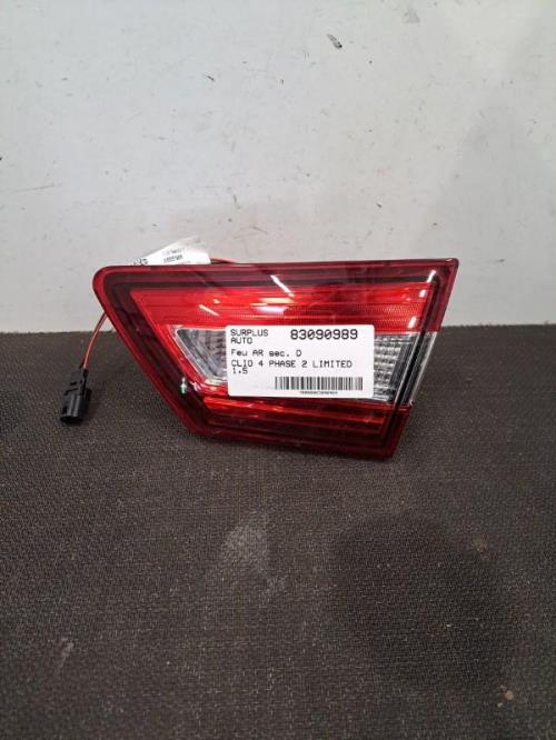Image Feu arriere secondaire droit (feux) - RENAULT CLIO 4