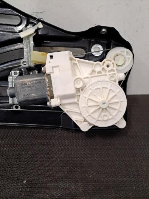Image Leve vitre electrique arriere droit - BMW Z4 E89