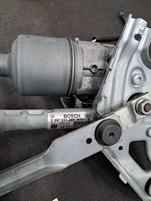 Image Moteur essuie glace avant droit - PEUGEOT 3008 1