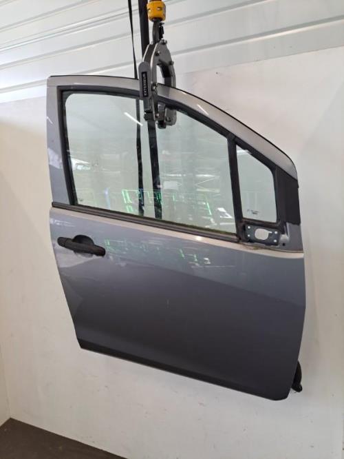 Image Porte avant droit - SUZUKI SPLASH