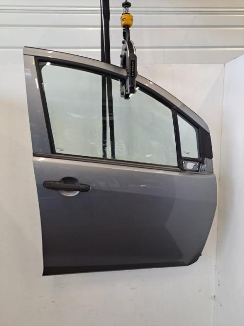 Image Porte avant droit - SUZUKI SPLASH
