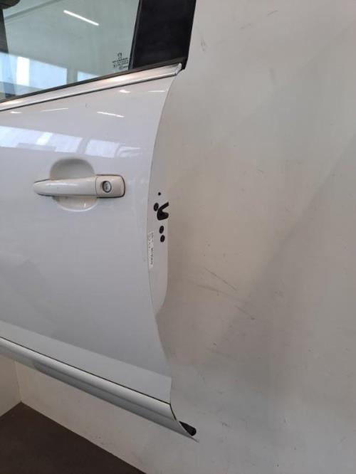 Image Porte avant gauche - PEUGEOT 5008 1