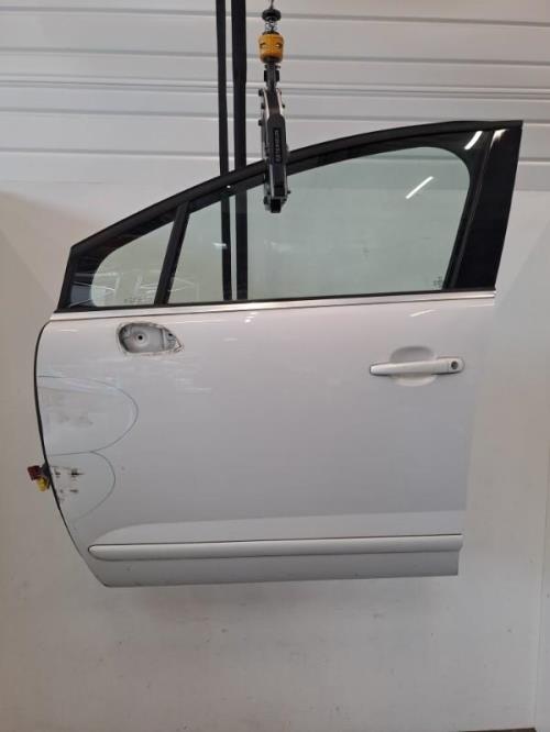 Image Porte avant gauche - PEUGEOT 5008 1