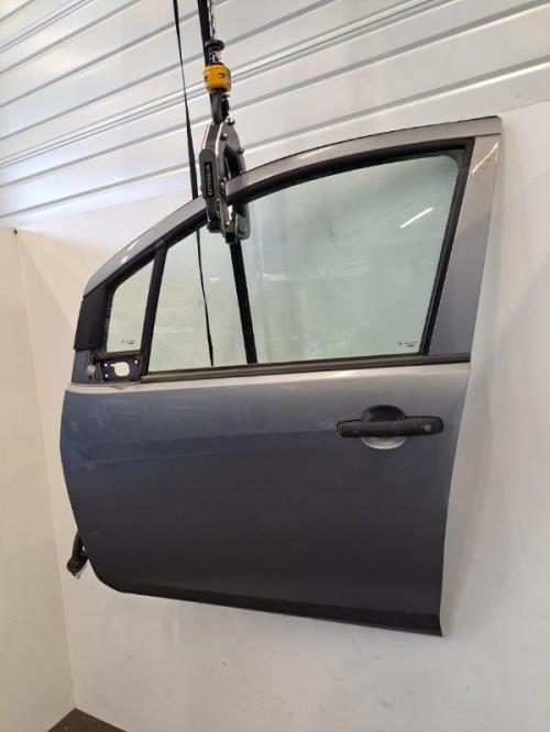 Image Porte avant gauche - SUZUKI SPLASH