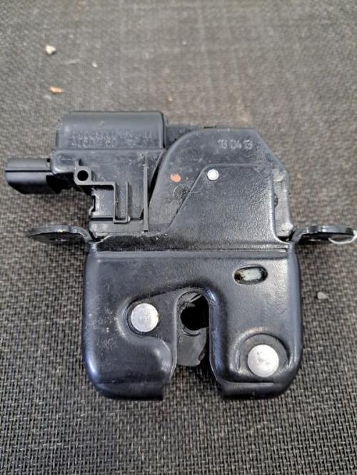Image Serrure de coffre - RENAULT GRAND SCENIC 3