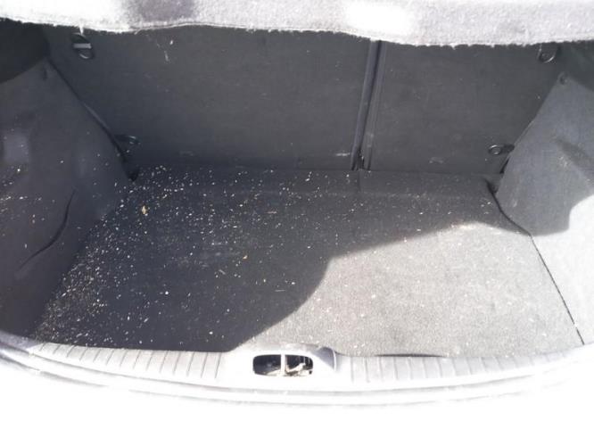 Image Feu arriere stop central - PEUGEOT 208 1