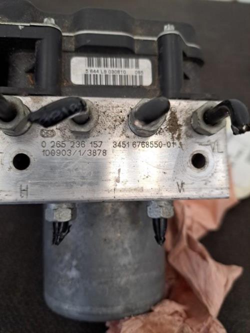 Image Bloc ABS (freins anti-blocage) - BMW X1 E84