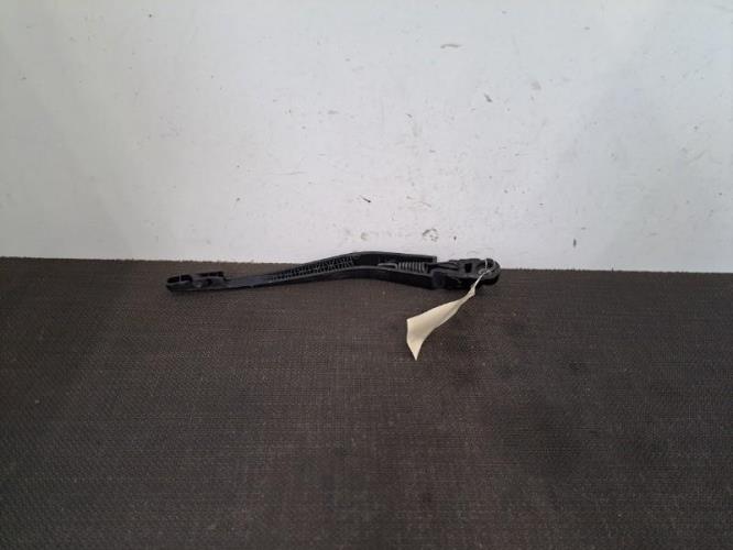 Image Bras essuie glace arriere - BMW SERIE 1 F20