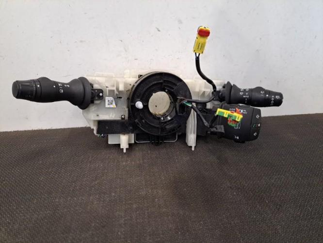 Image Com (Bloc Contacteur Tournant+Commodo Essuie Glace+Commodo Phare) - RENAULT LAGUNA 3