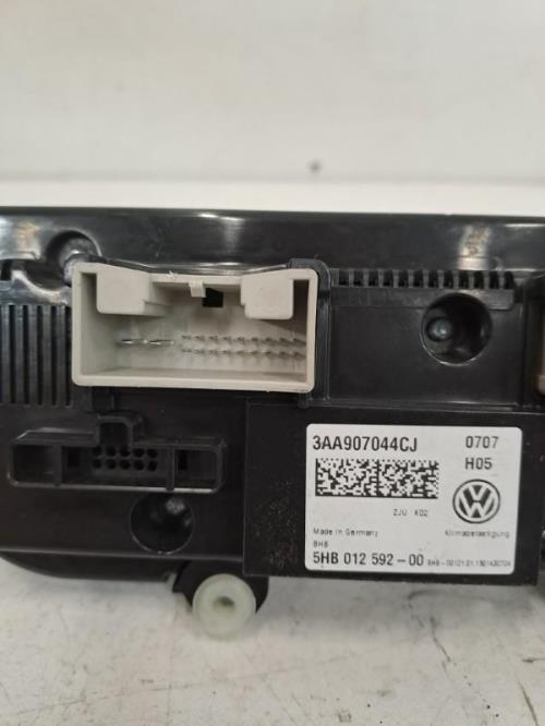Image Commande chauffage - VOLKSWAGEN TOURAN 2