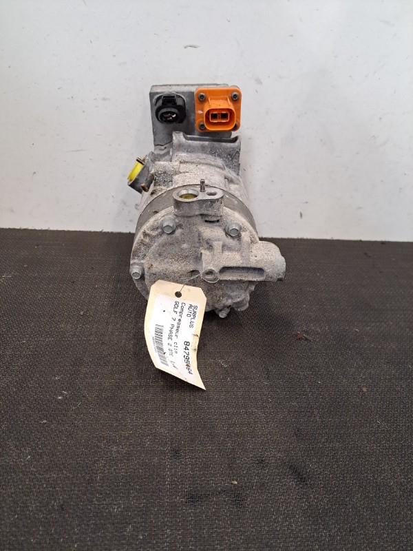 Compresseur clim VOLKSWAGEN GOLF 7 PHASE 2 Essence/Hybride - 1