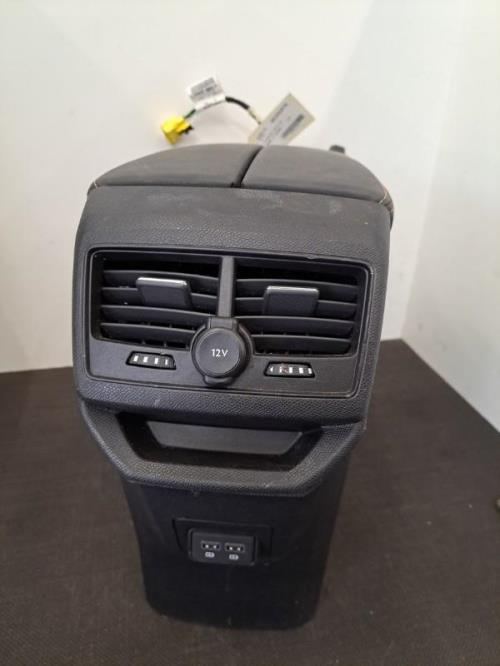 Image Console central (interieur plastique) - PEUGEOT 3008 2