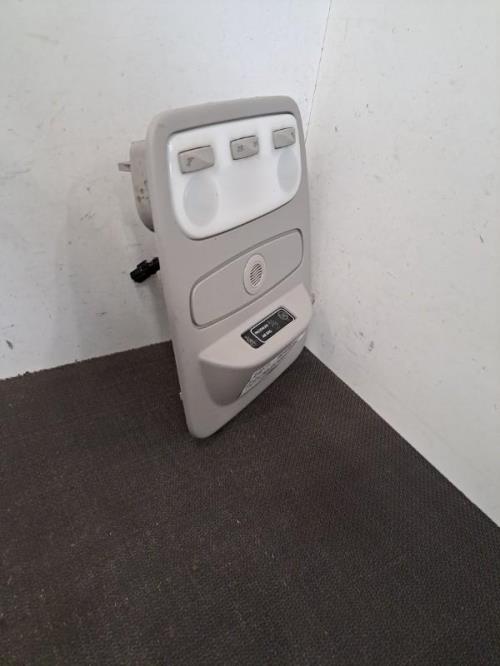 Image Eclairage de plafonnier - RENAULT CLIO 4
