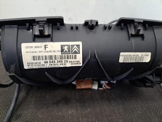 Image Ecran GPS - PEUGEOT 5008 1