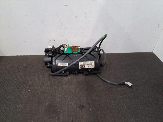 Image Ecran GPS - PEUGEOT 5008 1