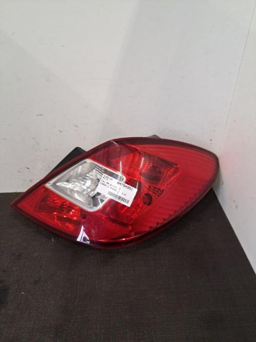 Image Feu arriere principal droit (feux) - OPEL CORSA D