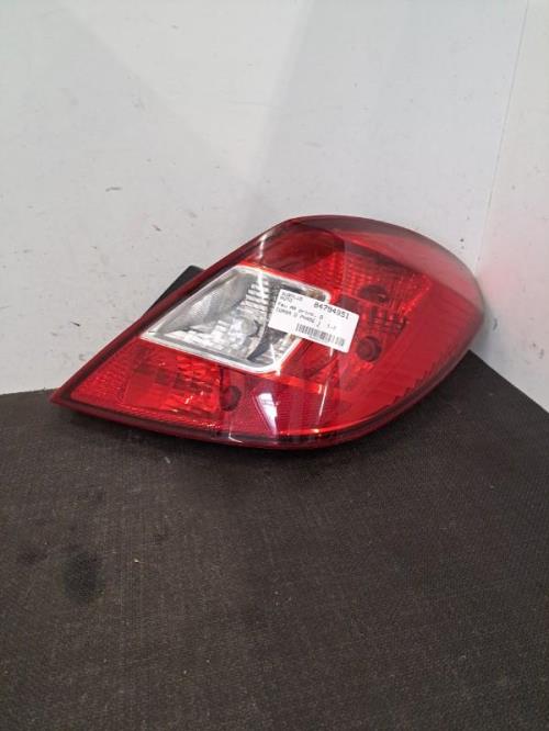 Image Feu arriere principal droit (feux) - OPEL CORSA D