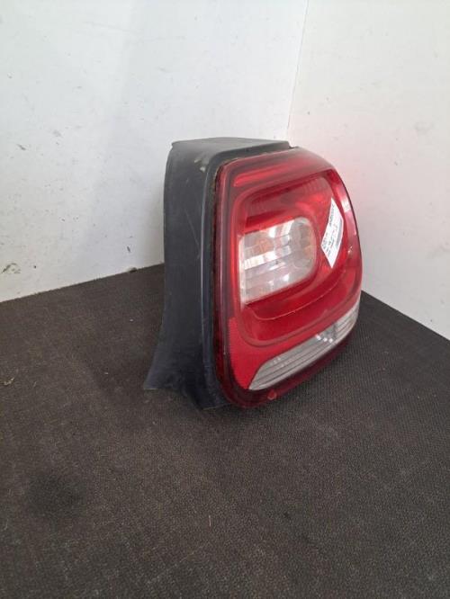 Image Feu arriere principal droit (feux) - CITROEN DS3