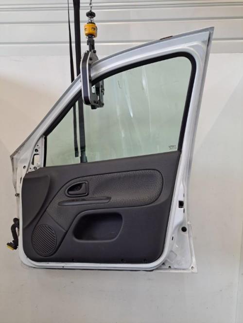 Image Porte avant droit - RENAULT CLIO 2 CAMPUS