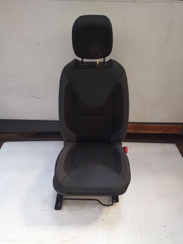 Siege avant droit RENAULT CLIO 4 PHASE 2 Essence - 1