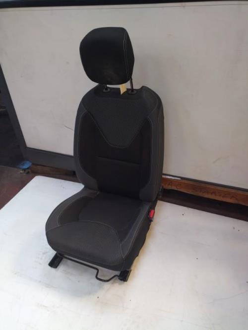 Image Siege avant droit - RENAULT CLIO 4
