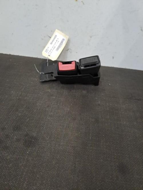 Image Attache ceinture arriere gauche - RENAULT CLIO 3