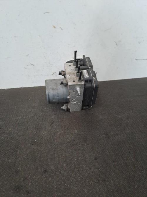 Image Bloc ABS (freins anti-blocage) - PEUGEOT 3008 1