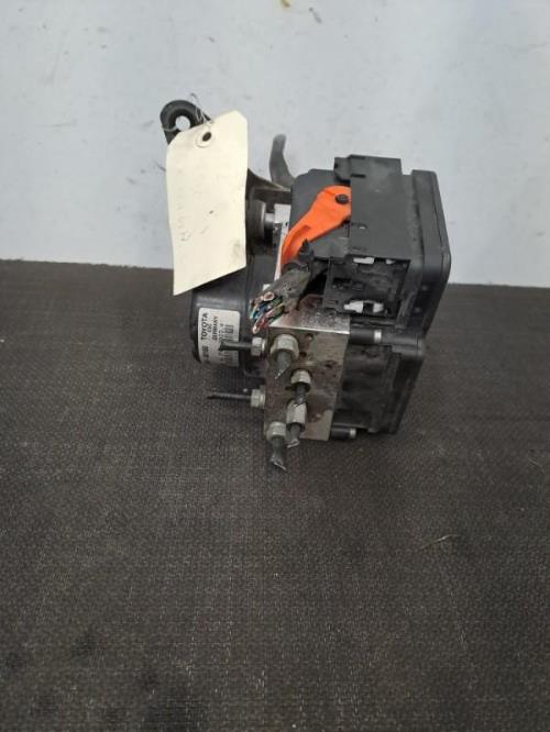 Image Bloc ABS (freins anti-blocage) - TOYOTA YARIS 3