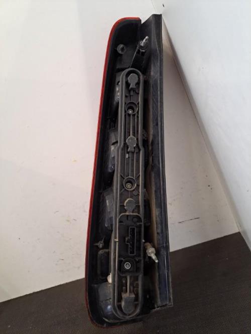 Image Feu arriere principal droit (feux) - FORD C-MAX 1