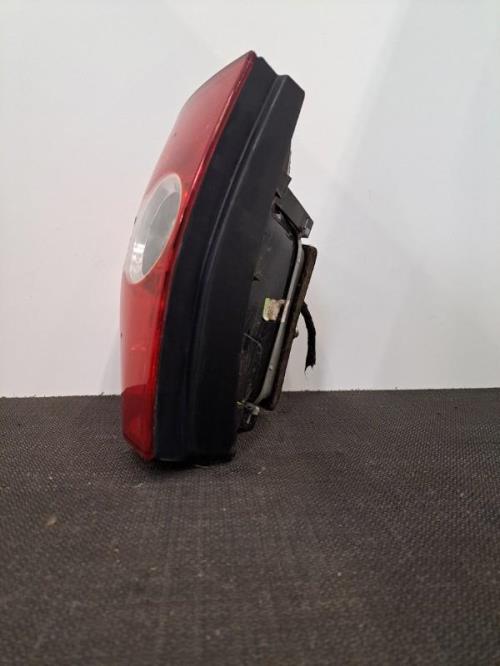 Image Feu arriere principal droit (feux) - VOLKSWAGEN FOX