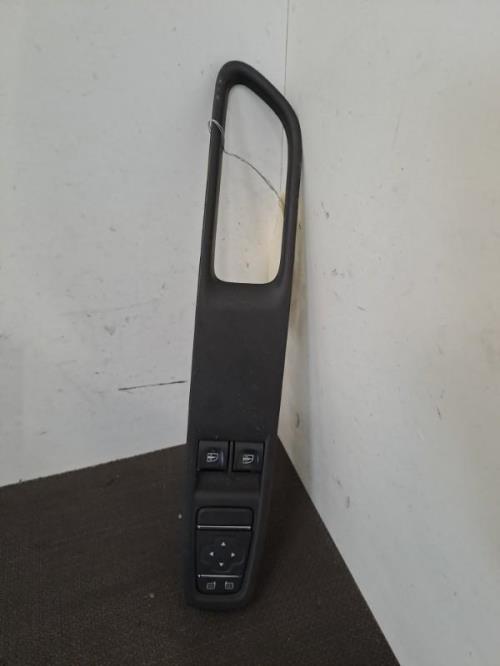 Image Interrupteur de leve vitre avant gauche - RENAULT CLIO 4