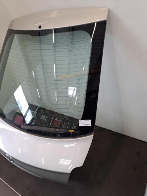 Image Malle/Hayon arriere - TOYOTA AVENSIS 2