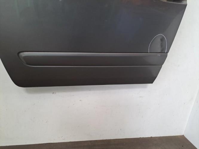 Image Porte avant gauche - KIA CARNIVAL 2