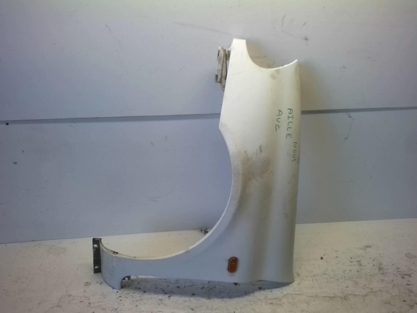 Aile avant gauche RENAULT CLIO 2 PHASE 1 Diesel - 1