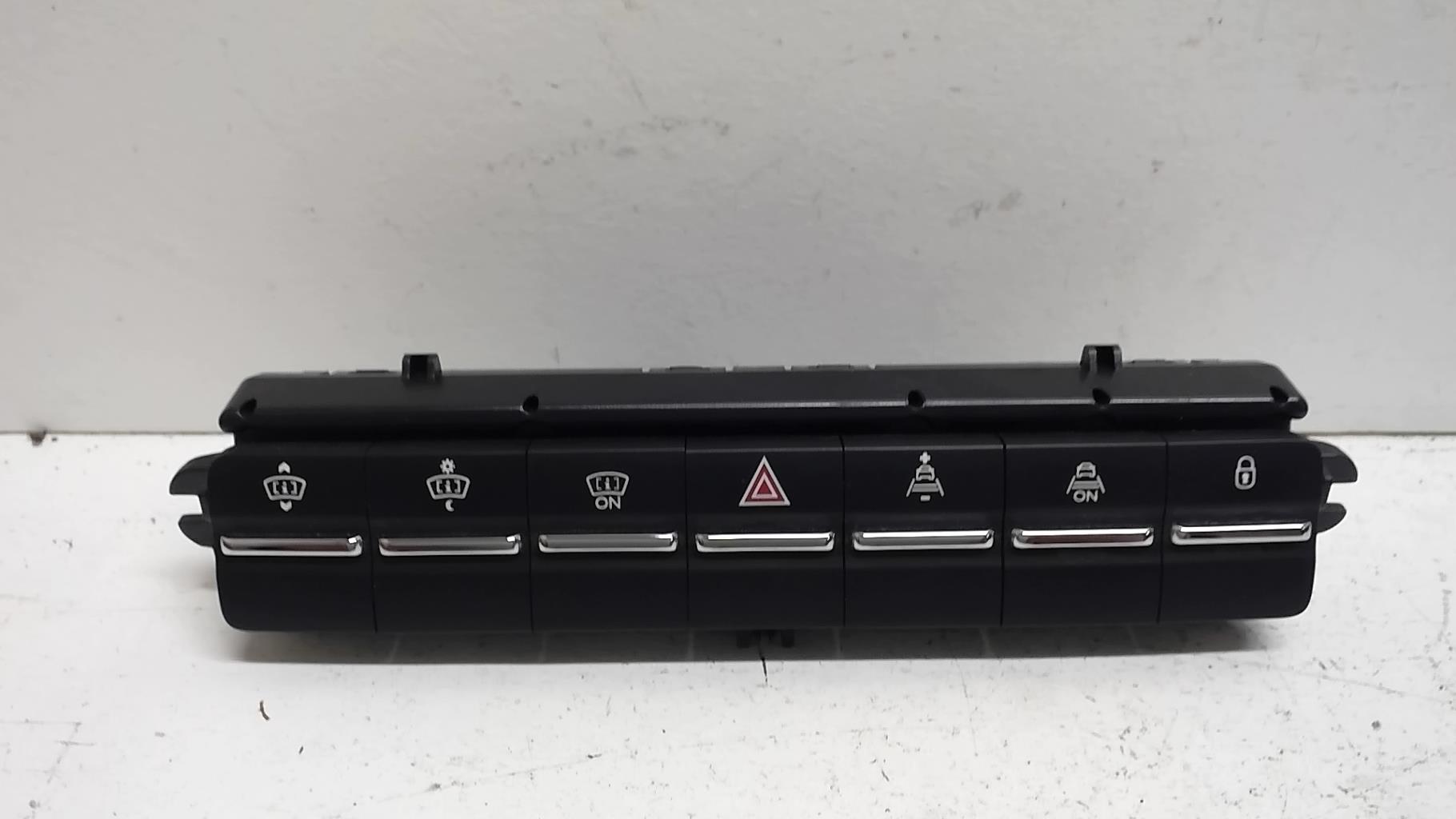 Bouton/Interrupteur PEUGEOT 5008 1 PHASE 1 Diesel - 1
