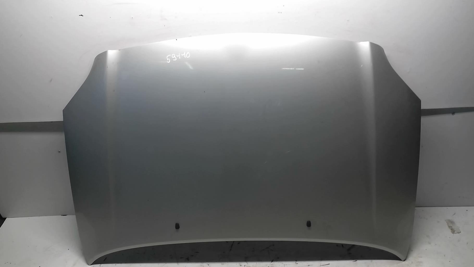 Capot TOYOTA AVENSIS 2 PHASE 1 BREAK Diesel - 1
