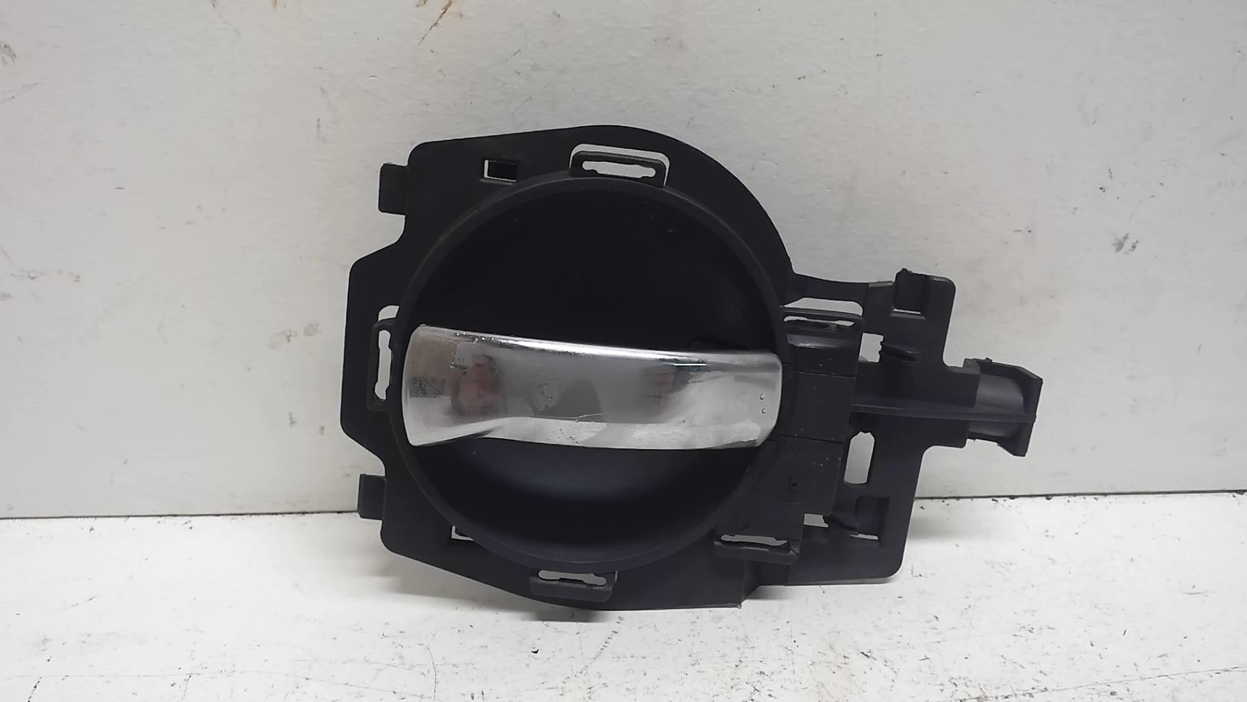 Poignee interieur avant gauche CITROEN C2 PHASE 1 Diesel - 1