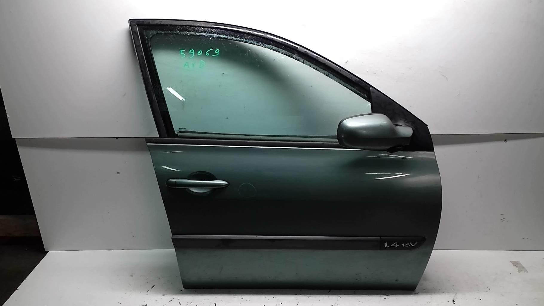 Porte avant droit RENAULT MEGANE 2 PHASE 1 Essence - 1